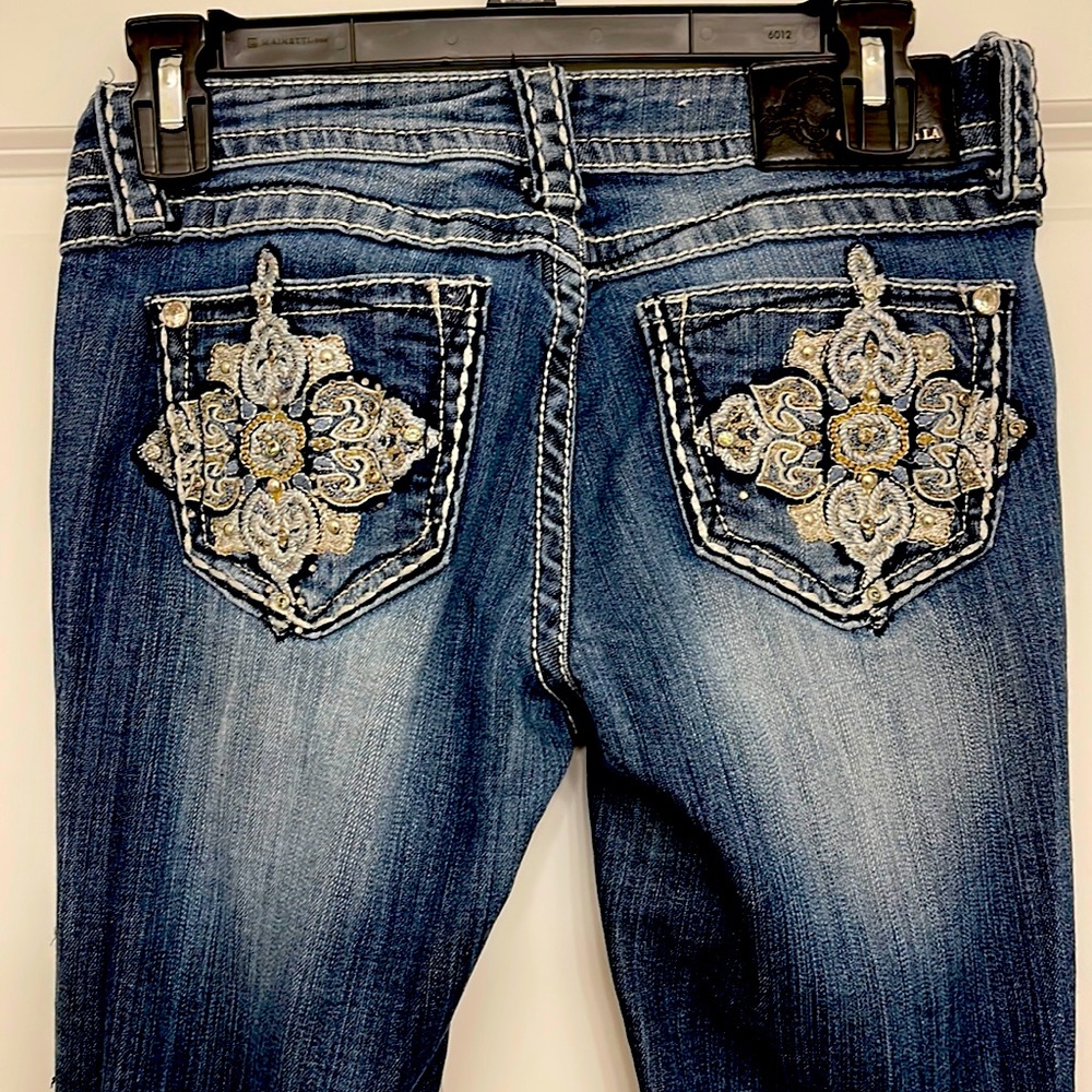 Grace in LA skinny jeans